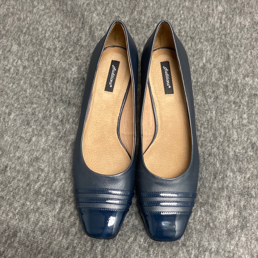 Auditions Womens Classy Leather Cap Slip On Shoes Pumps, Navy Blue,  Size 9